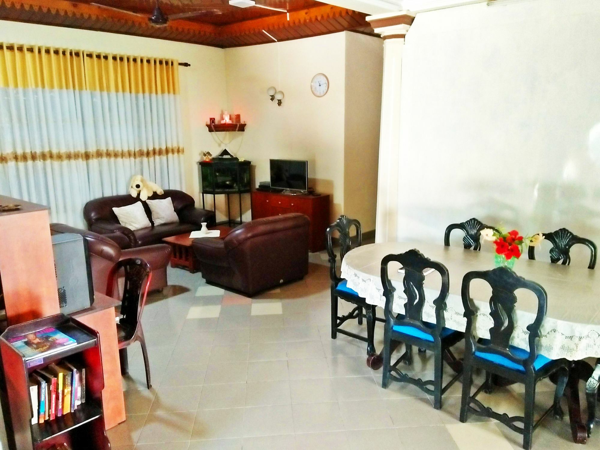 Ruslanka Homestay Ettukala Extérieur photo
